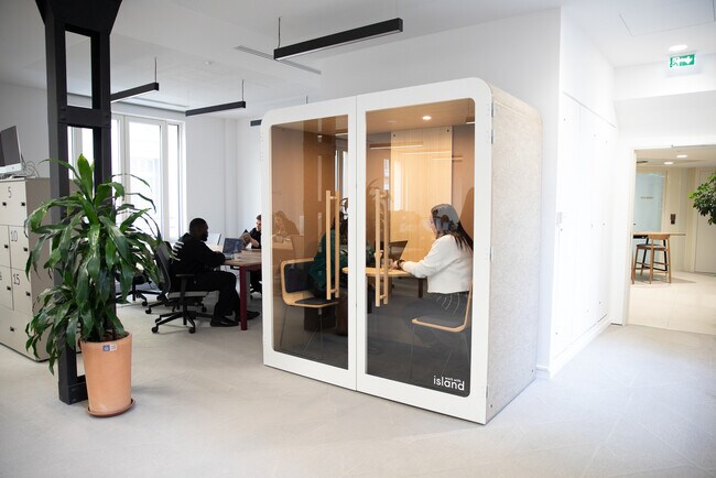 Plus de détails pour 9 Rue Jadin, Paris - Coworking à louer