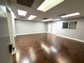 4250 Pennsylvania Ave, La Crescenta, CA à louer Photo intérieure– Image 2 sur 7