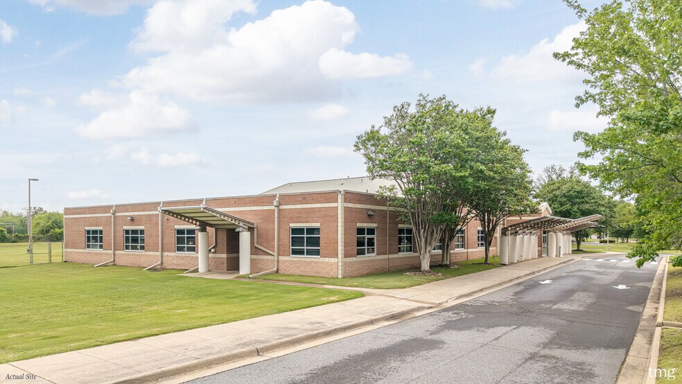 4901 Northshore Dr, North Little Rock, AR à vendre - Photo de l’immeuble – Image 3 sur 7