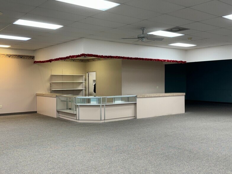3660 US Highway 27 S, Sebring, FL à louer - Photo de l’immeuble – Image 1 sur 14
