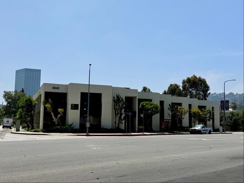 4040 Vineland Ave, Studio City, CA à louer - Photo de l’immeuble – Image 2 sur 7