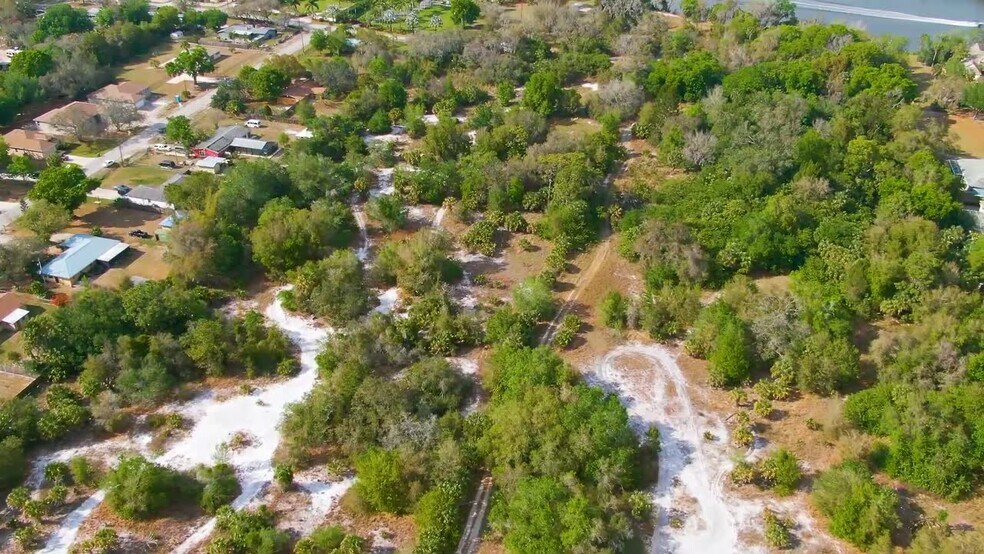 9236-9248 Old Gibsonton Dr, Gibsonton, FL à vendre - Vidéo sur l’annonce professionnelle – Image 2 sur 24
