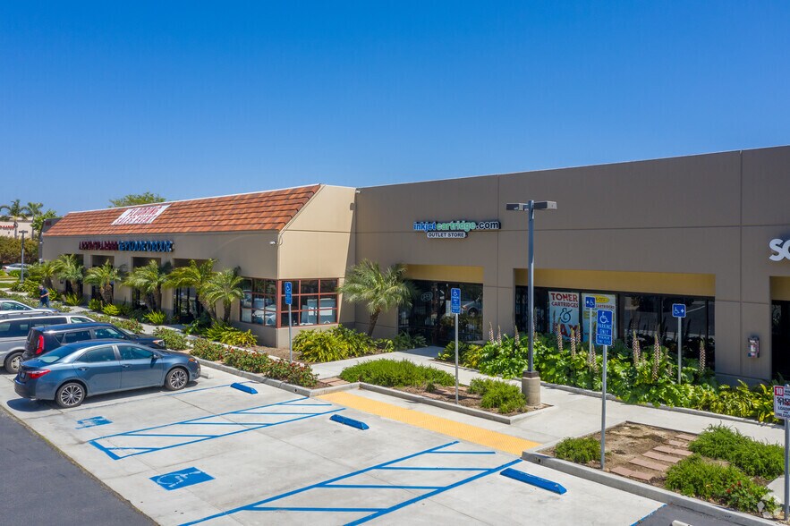 4095 Oceanside Blvd, Oceanside, CA à louer - Photo de l’immeuble – Image 2 sur 7