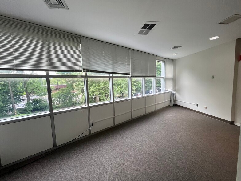 11 Talcott Notch Rd, Farmington, CT à louer - Photo intérieure – Image 3 sur 13
