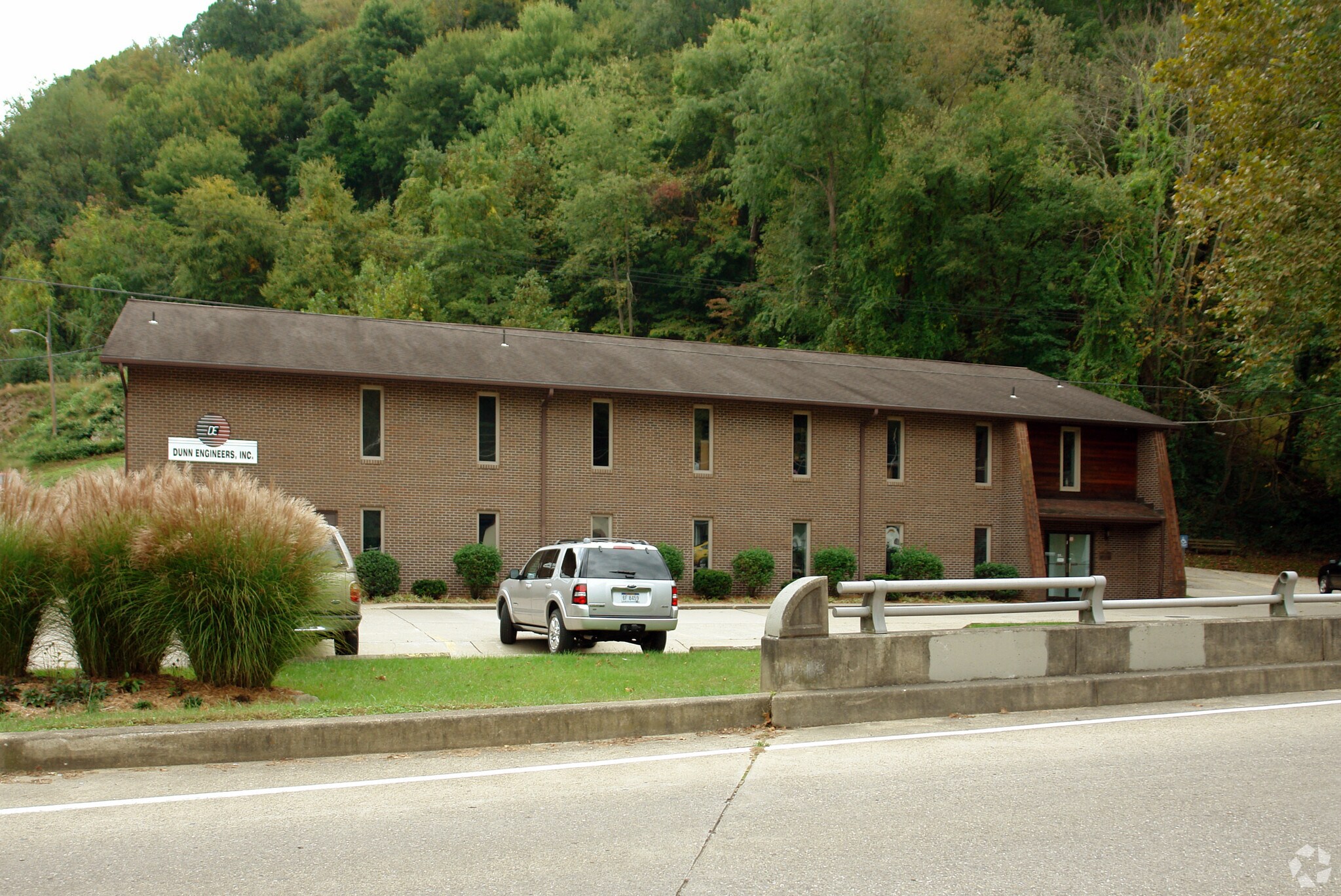400 S Ruffner Rd, Charleston, WV à louer Photo principale– Image 1 sur 13