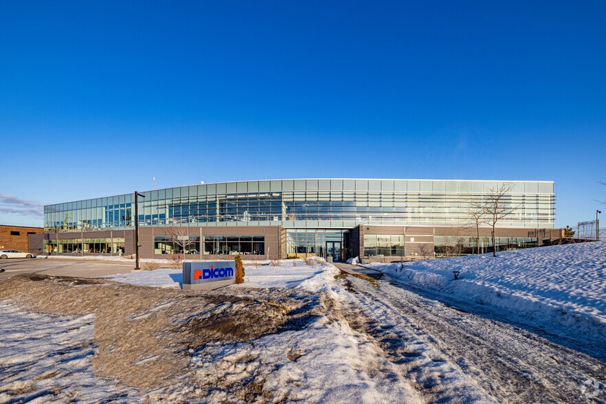 10500 Av Ryan, Dorval, QC à louer - Photo principale – Image 1 sur 3