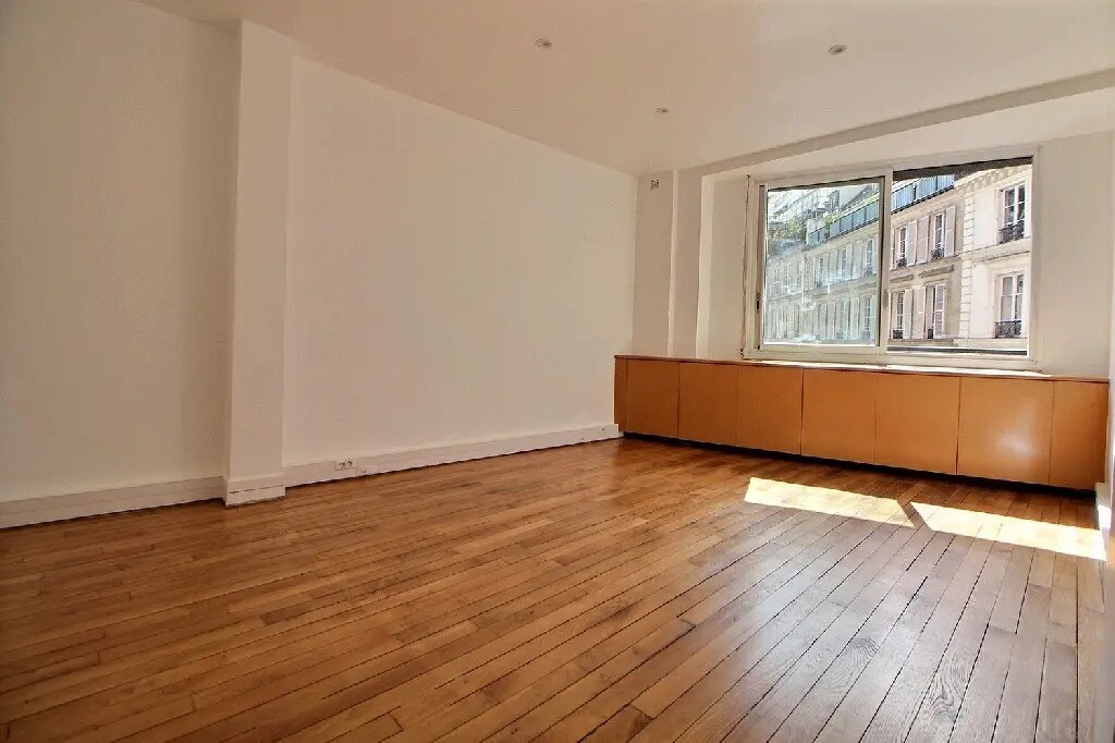 Bureau dans Paris à louer Photo de l’immeuble– Image 1 sur 6