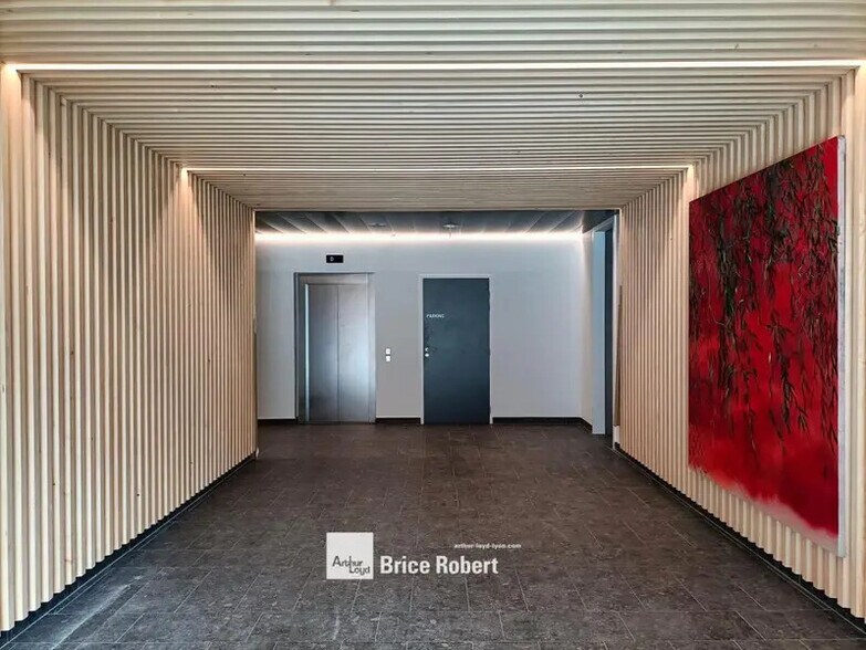 22 Rue Laure Diébold, Lyon à vendre - Photo de l’immeuble – Image 3 sur 18
