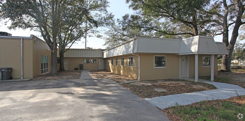 2030 Pass Rd, Biloxi, MS à vendre - Photo de l’immeuble – Image 3 sur 9