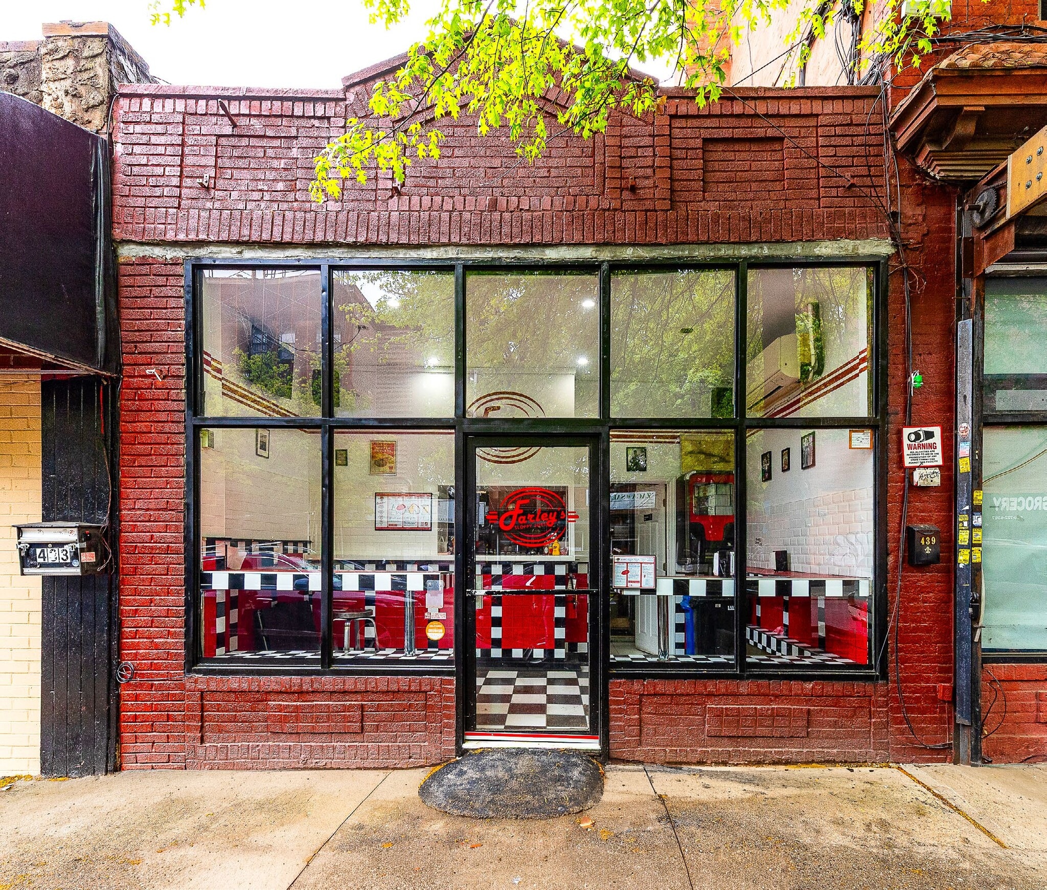 439 Marcus Garvey Blvd, Brooklyn, NY à louer Photo principale– Image 1 sur 2