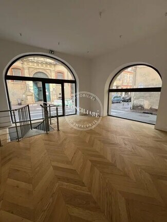 Plus de détails pour Local commercial à vendre