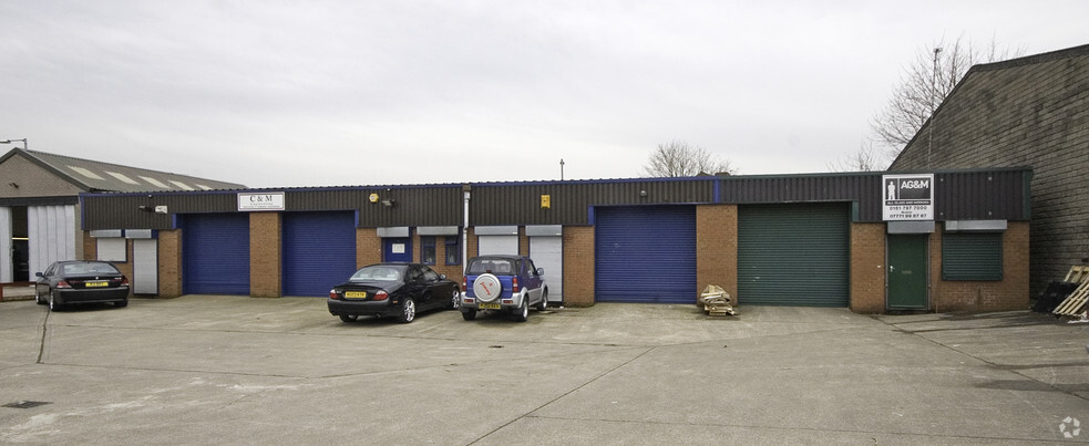 Taylor St, Bury à louer - Photo principale – Image 1 sur 2