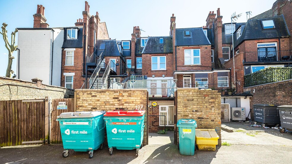197 Muswell Hill Broa, Londres à vendre - Photo de l’immeuble – Image 3 sur 8