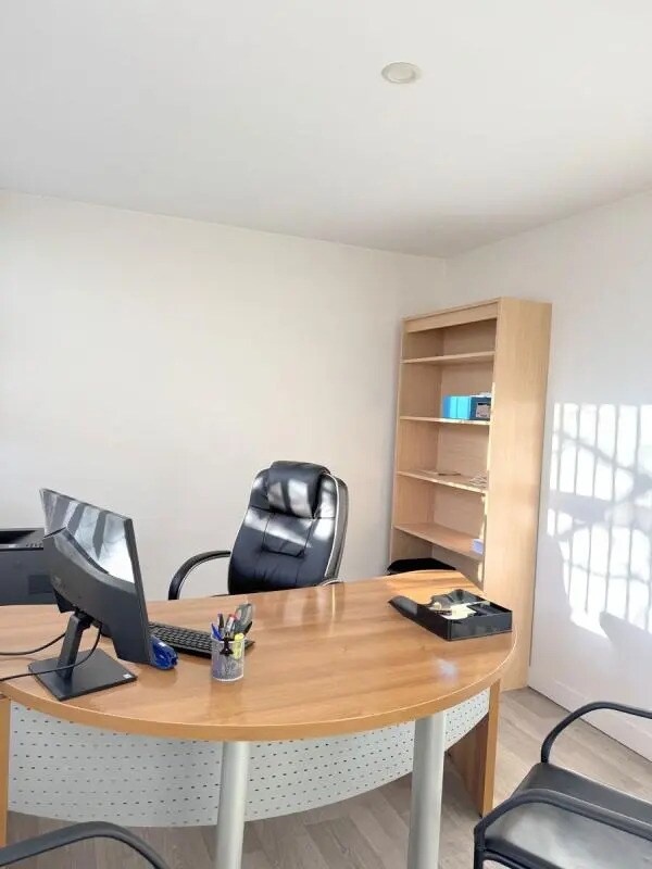 Plus de détails pour 10/12 Rue Condorcet, Taverny - Bureau, Local d'activités à louer