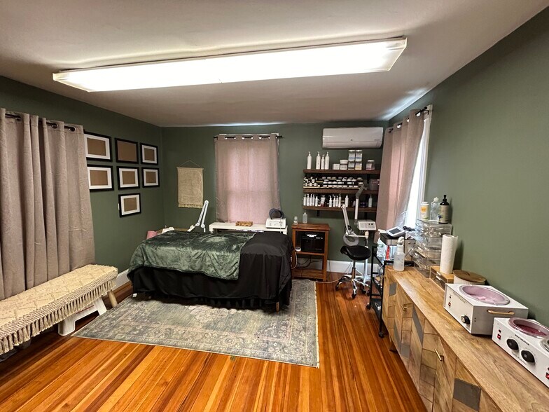 839 Washington St, Norwood, MA à louer - Photo de l’immeuble – Image 2 sur 4