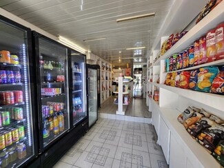 Plus de détails pour Local commercial à vendre