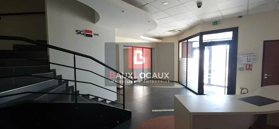 Local commercial dans Carpentras à louer - Hall d’entrée – Image 2 sur 6