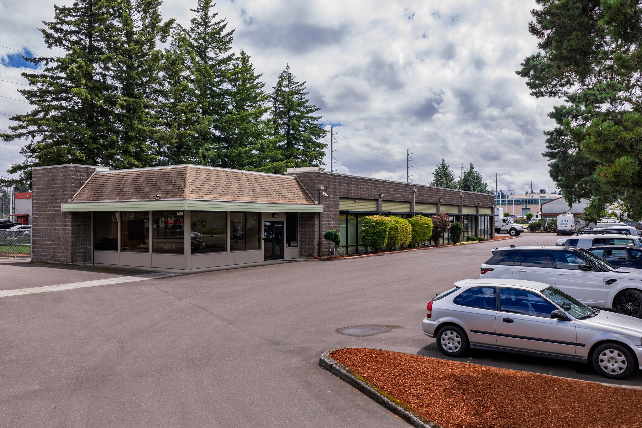 2450 NW Eleven Mile Ave, Gresham, OR à vendre Photo de l’immeuble– Image 1 sur 15
