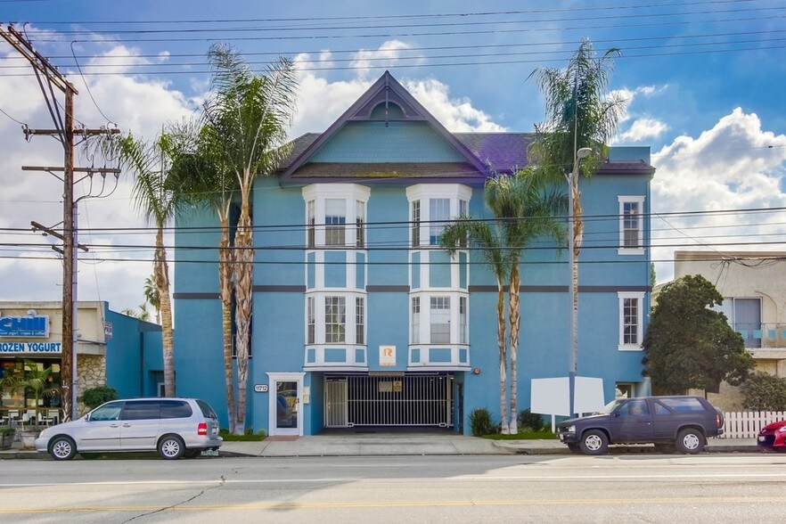 11712 Moorpark St, Studio City, CA à louer - Photo de l’immeuble – Image 2 sur 30