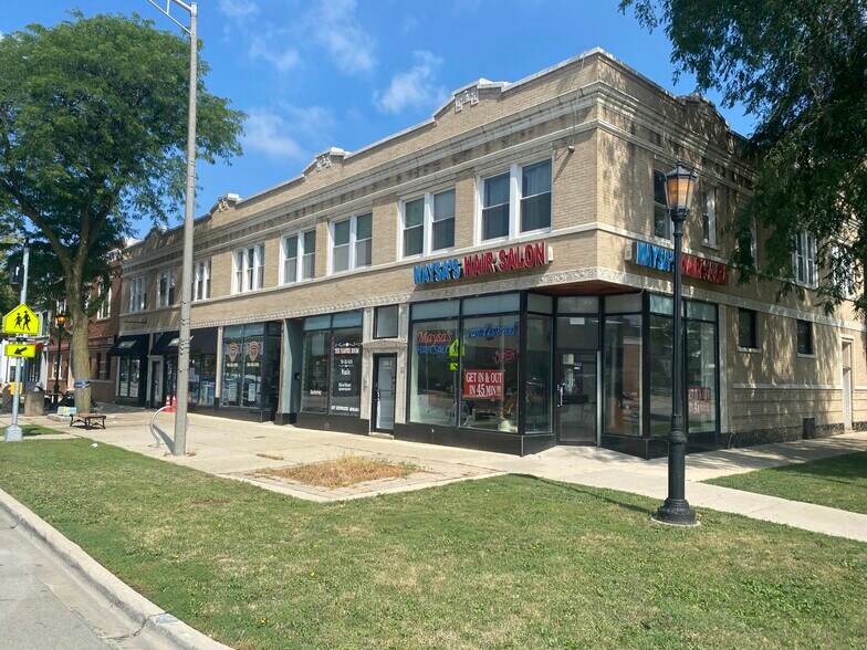 300 Madison St, Oak Park, IL à louer - Photo de l’immeuble – Image 1 sur 5
