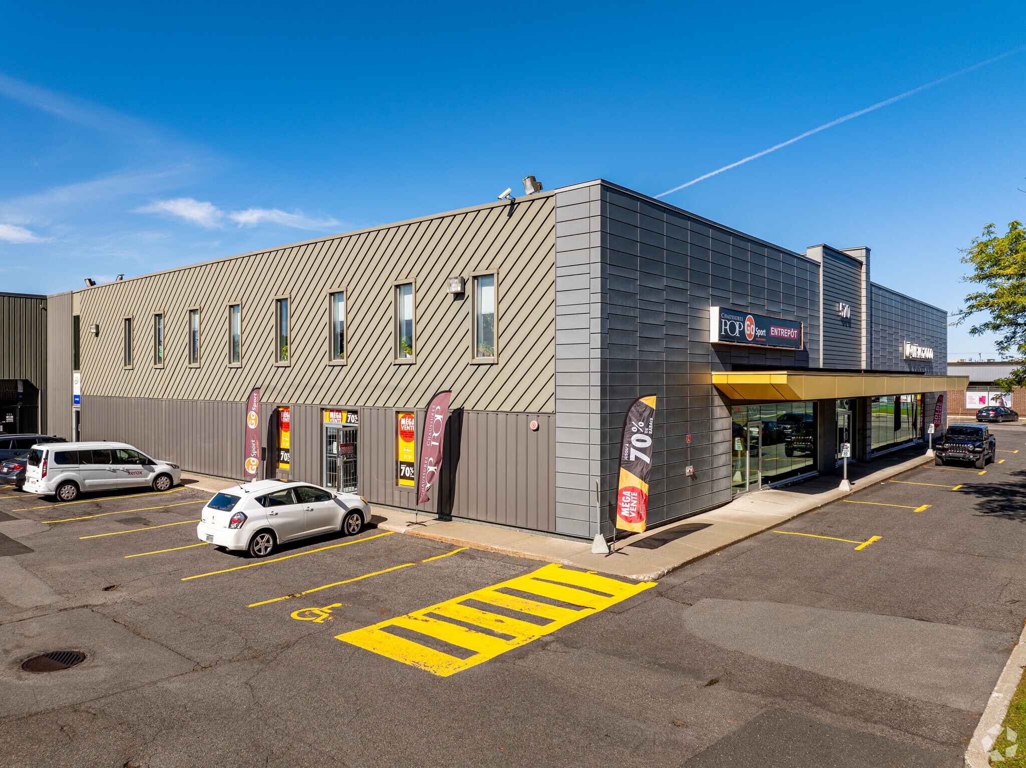 550-600 Boul Roland-Therrien, Longueuil, QC à vendre Photo principale– Image 1 sur 1
