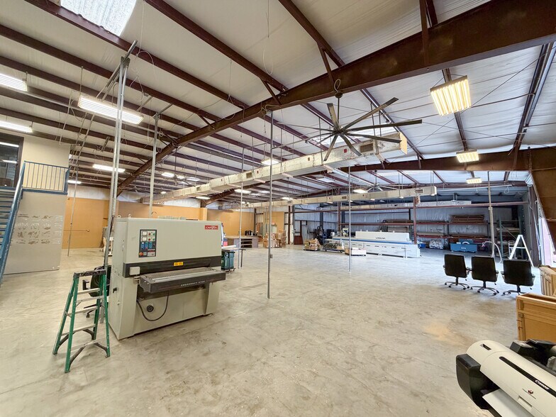 3642 Bacor Rd, Houston, TX à louer - Photo de l’immeuble – Image 3 sur 25