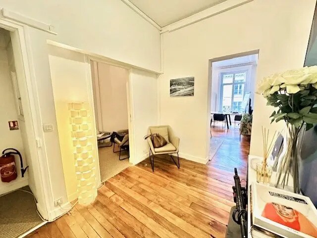 Bureau dans Paris à louer - Photo intérieure – Image 3 sur 9