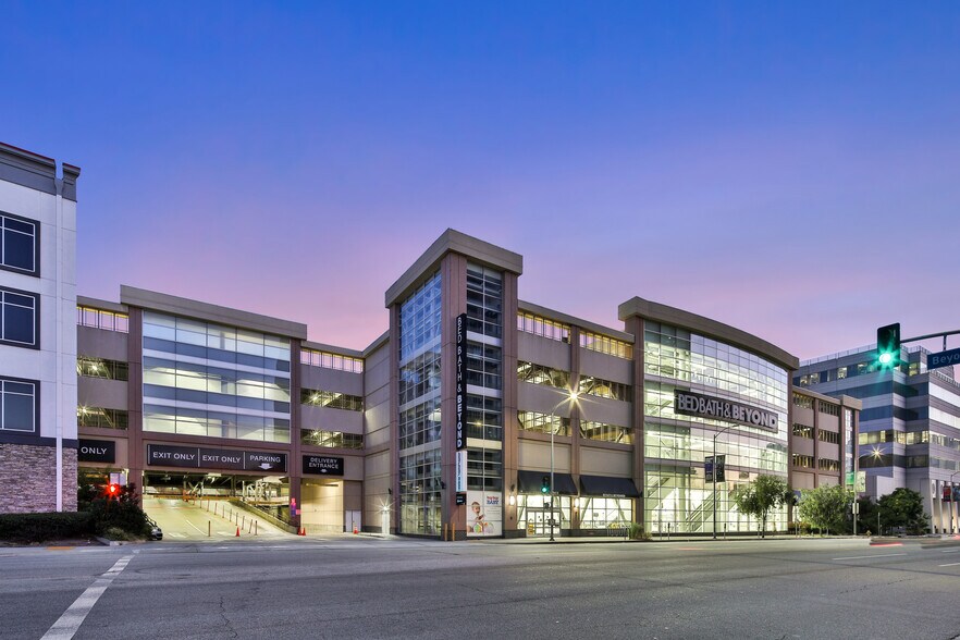 11854 W Olympic Blvd, Los Angeles, CA à louer - Photo de l’immeuble – Image 2 sur 13
