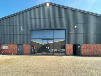 Plus de détails pour Atherstone St, Tamworth - Industriel/Logistique à louer