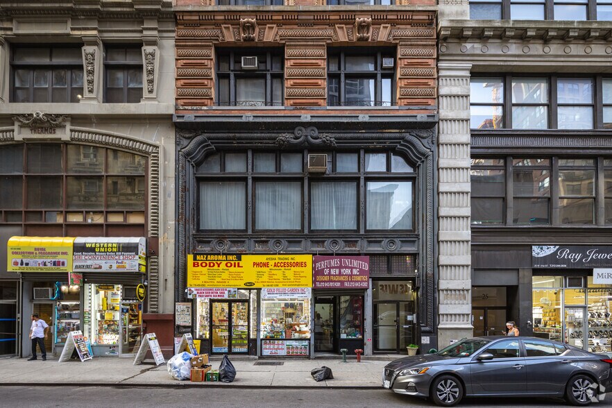 31 W 31st St, New York, NY à vendre - Photo de l’immeuble – Image 2 sur 15