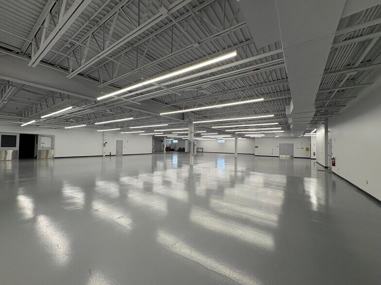 195 Dupont Dr, Providence, RI à louer - Photo de l’immeuble – Image 3 sur 8