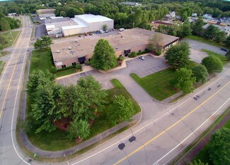 Plus de détails pour 15 Plymouth Dr, Easton, MA - Industriel/Logistique à louer