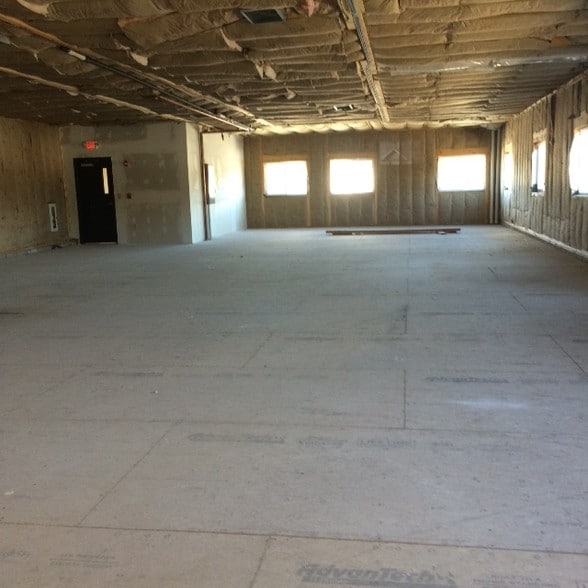670 Washington St, Attleboro, MA à vendre - Photo intérieure – Image 3 sur 36