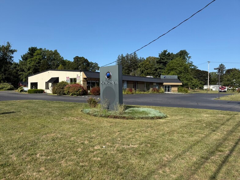 2056 Central Ave, Schenectady, NY à vendre - Photo de l’immeuble – Image 2 sur 23