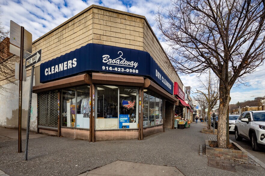 465-479 S Broadway, Yonkers, NY à louer - Photo de l’immeuble – Image 2 sur 12