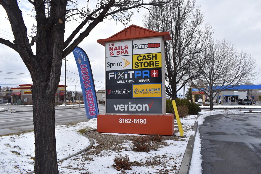 8162-8186 W Overland Rd, Boise, ID à louer - Photo de l’immeuble – Image 2 sur 3