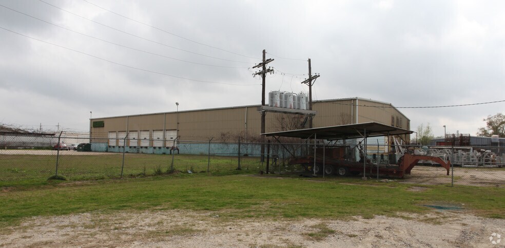 11210 S Choctaw Dr, Baton Rouge, LA à vendre - Photo de l’immeuble – Image 3 sur 13