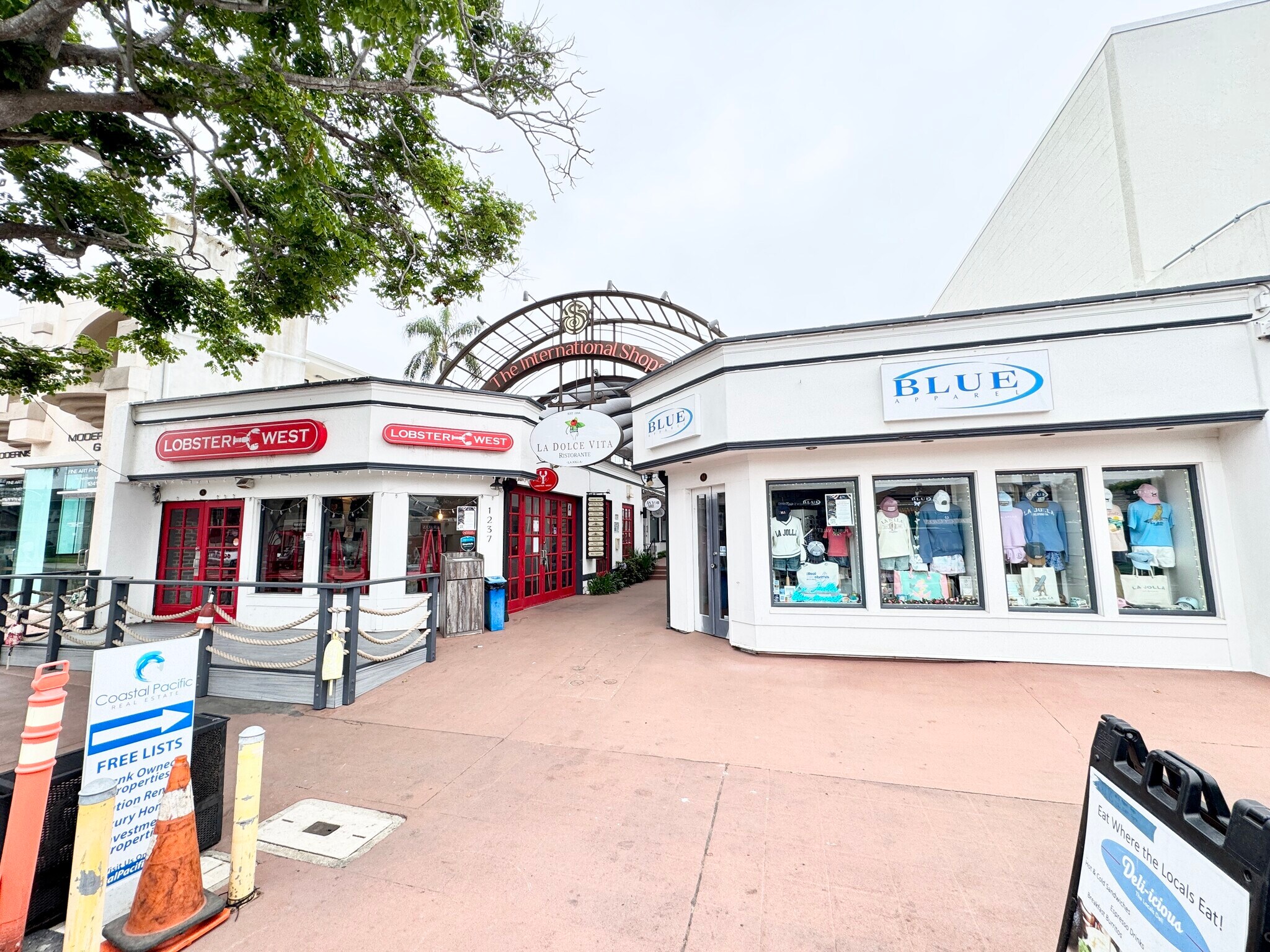 1237 Prospect St, La Jolla, CA à louer Photo principale– Image 1 sur 8