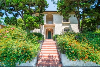 2120 Huntington Dr, South Pasadena, CA à vendre Photo intérieure– Image 1 sur 9