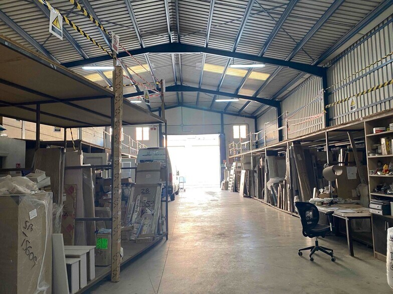 Industriel/Logistique dans Torrejón de Ardoz, Madrid à vendre - Photo de l’immeuble – Image 1 sur 7