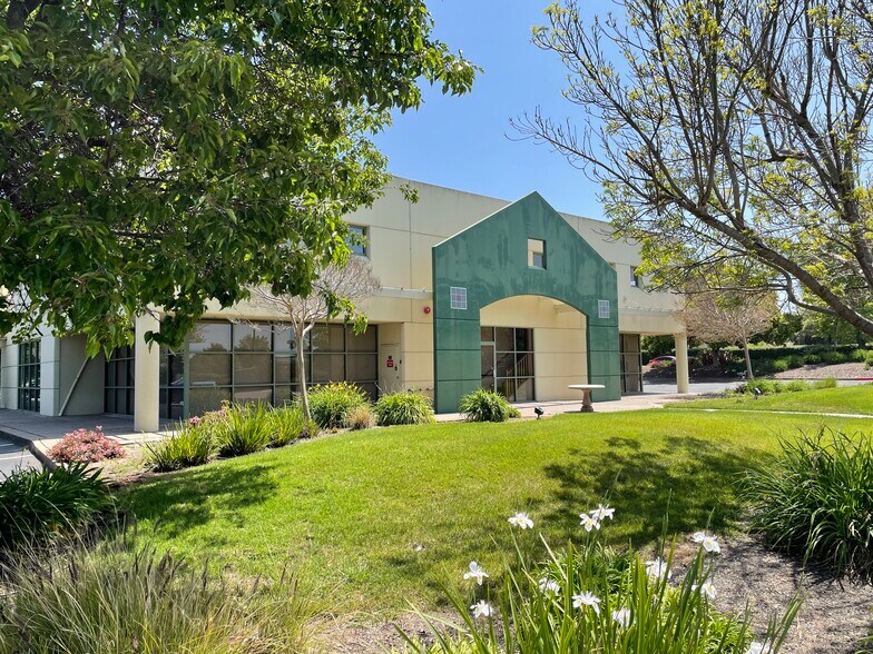 10 Executive Ct, Napa, CA à louer - Photo de l’immeuble – Image 2 sur 10