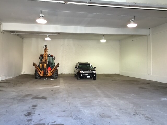 3921 22nd St, Long Island City, NY à louer Photo de l’immeuble– Image 1 sur 4