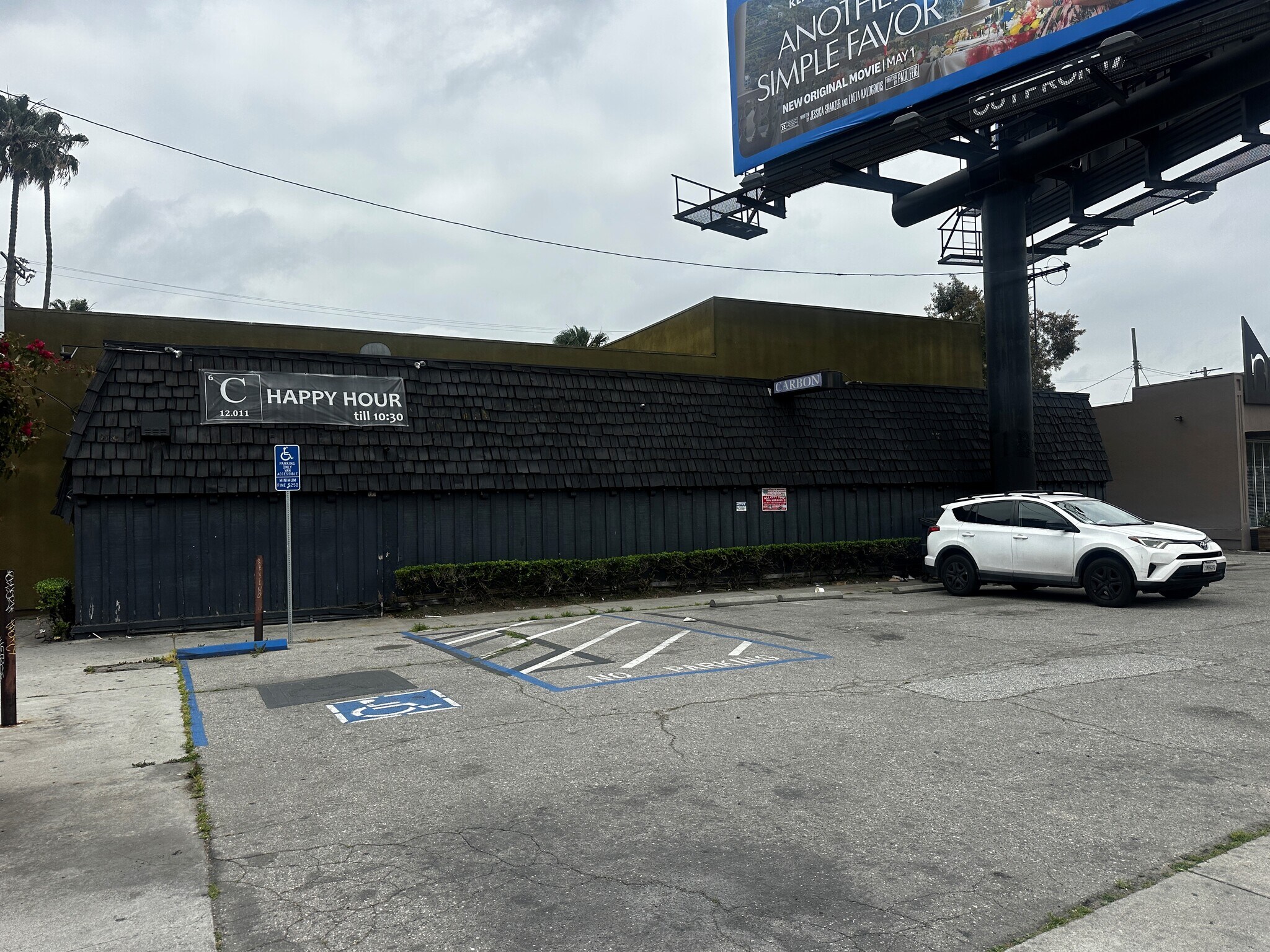 9300 Venice Blvd, Culver City, CA à louer Photo de l’immeuble– Image 1 sur 7