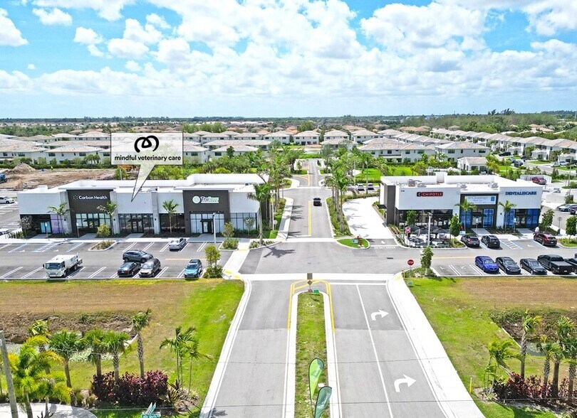 8724 Lake Worth Rd, Lake Worth, FL à louer - Photo principale – Image 1 sur 16