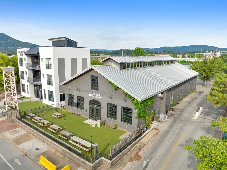 1791 Reggie White Blvd, Chattanooga, TN à louer - Photo de l’immeuble – Image 2 sur 13