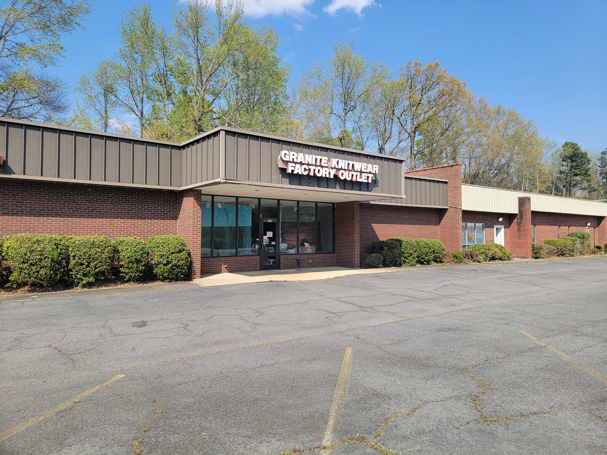 805 S Salisbury Ave Ave, Salisbury, NC à louer Photo principale– Image 1 sur 4