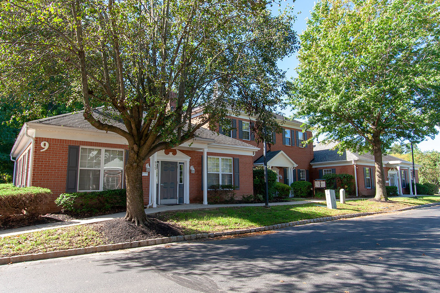 211 Commons Way, Princeton, NJ à louer - Photo de l’immeuble – Image 3 sur 12