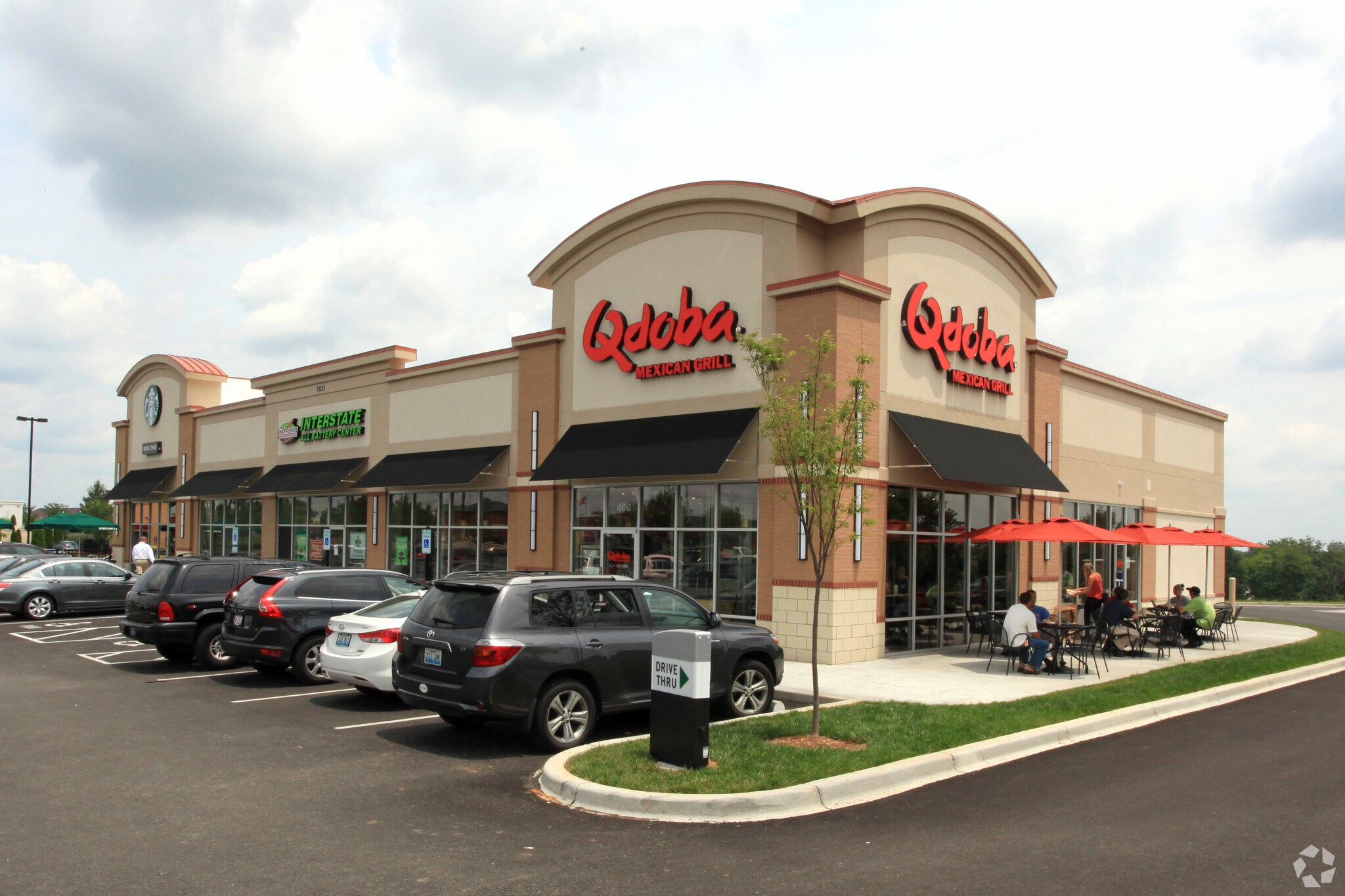 1831 Blankenbaker Pky, Louisville, KY à louer Photo principale– Image 1 sur 9