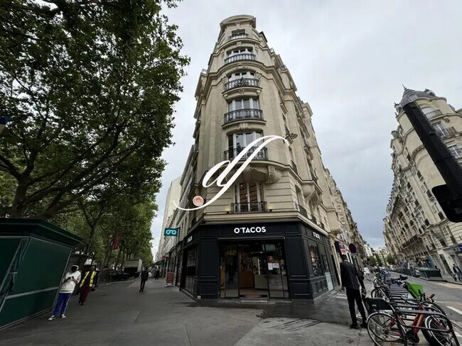 Plus de détails pour Local commercial à vendre