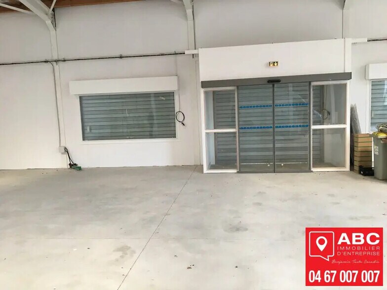 Local d’activités dans ARGELÈS-SUR-MER à louer - Photo de l’immeuble – Image 2 sur 4